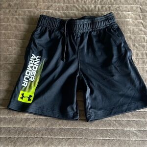 Under Armour Men's Black and Neon Green Athletic Shorts